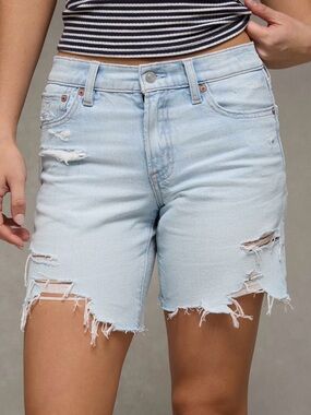 American Eagle Strigid Low-Rise Perfect Bermuda Short 4 Regular